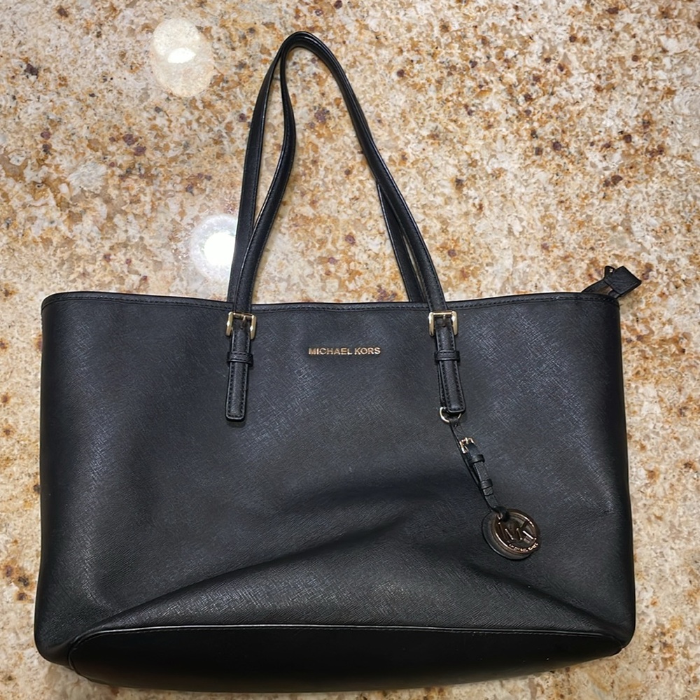 Michael Kors Large Saffiano handbag